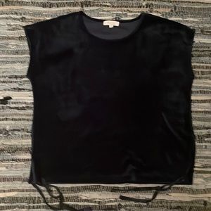 Beautiful blue crush velvet Tura by Vince Camuto drape top.